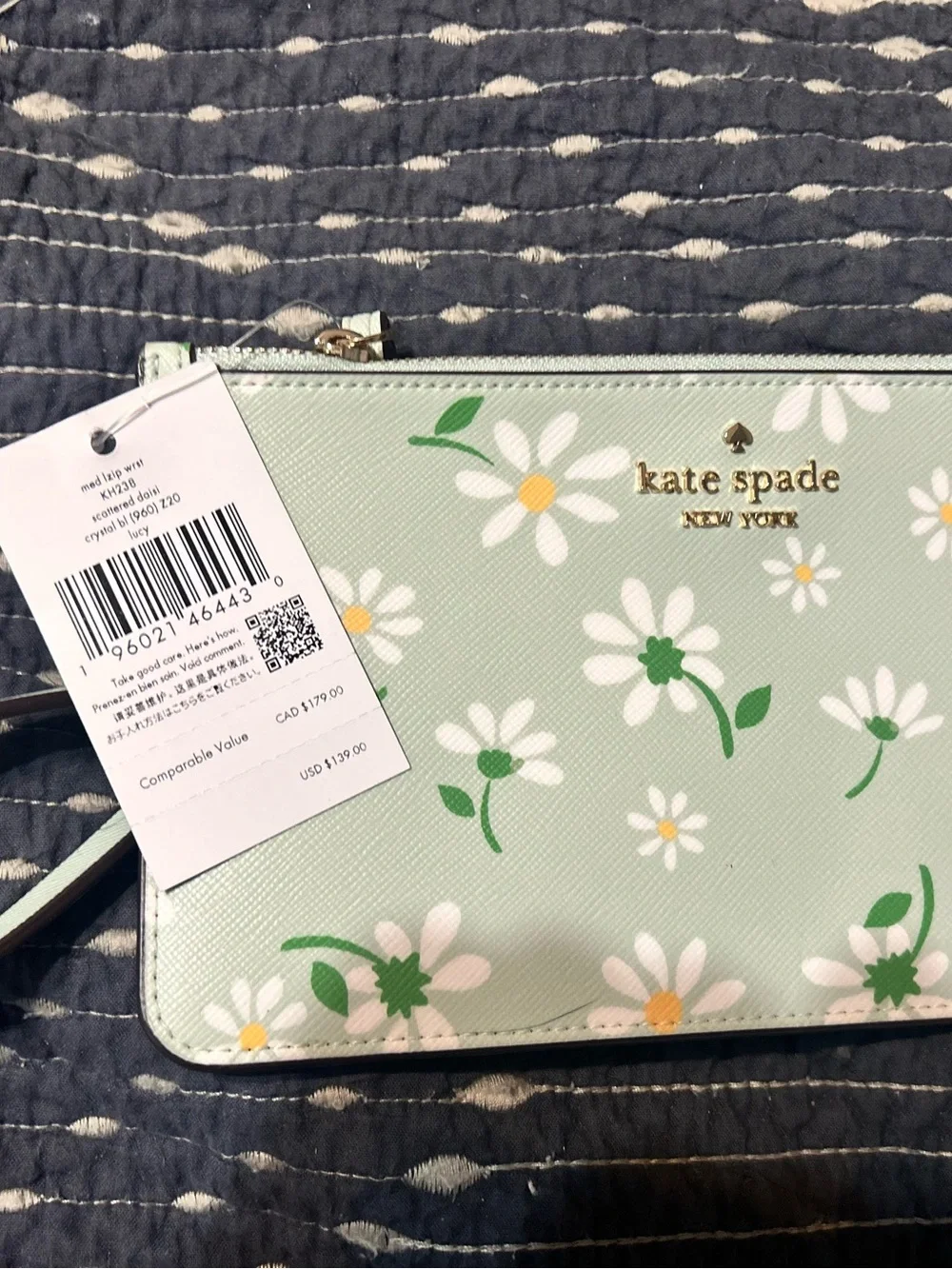 Kate Spade Mint Daisy Wristlet
